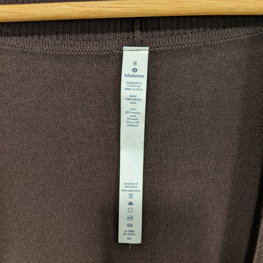 Lululemon Sit In Lotus Wrap II Black Cherry 8 - Picture 15 of 16